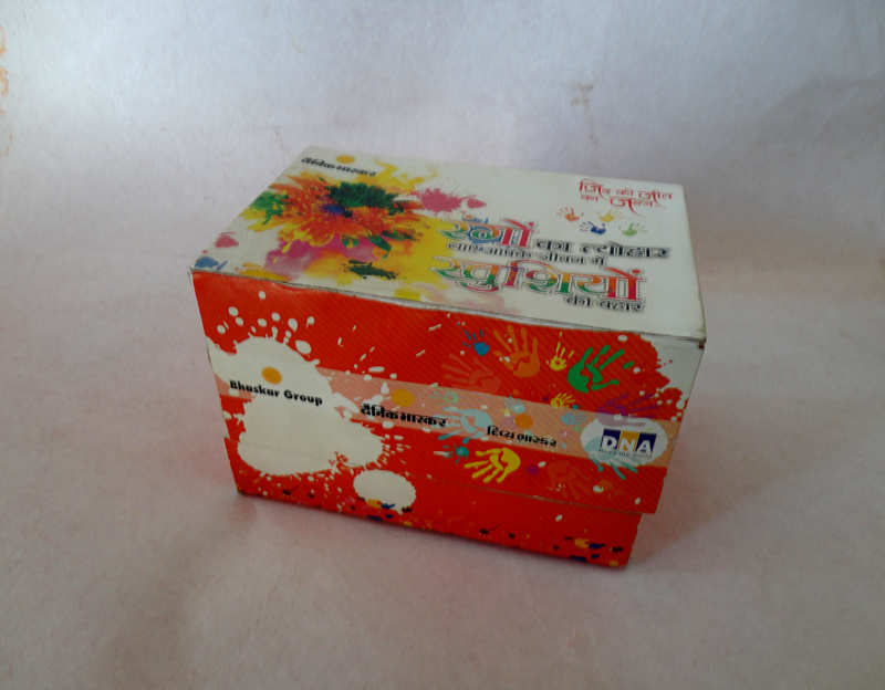 Little holi gift packet with candies